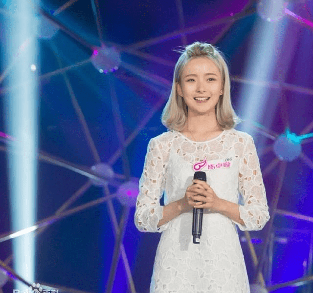 陈卓璇2016年参加芒果tv选秀《超级女声》并获得西安赛区的冠军,2017