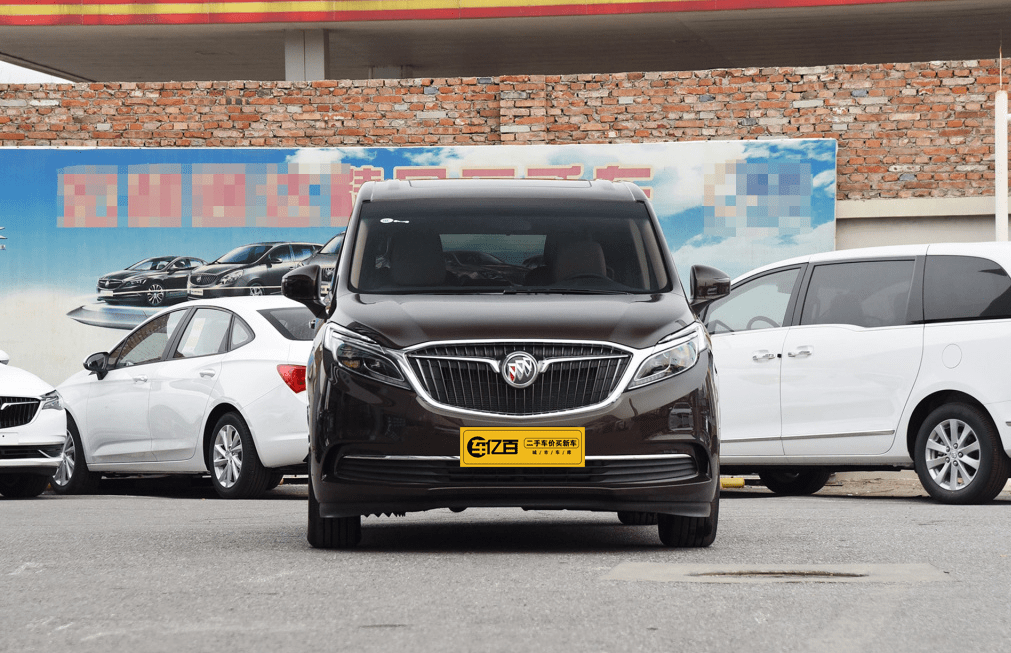 别克gl8 t紫檀红 现车1辆 稀有资源 特价出售