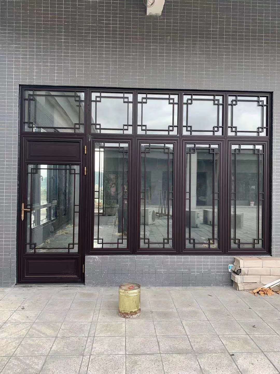 方形花格中式铝合金门窗是怎么做的「冠墅阳光」