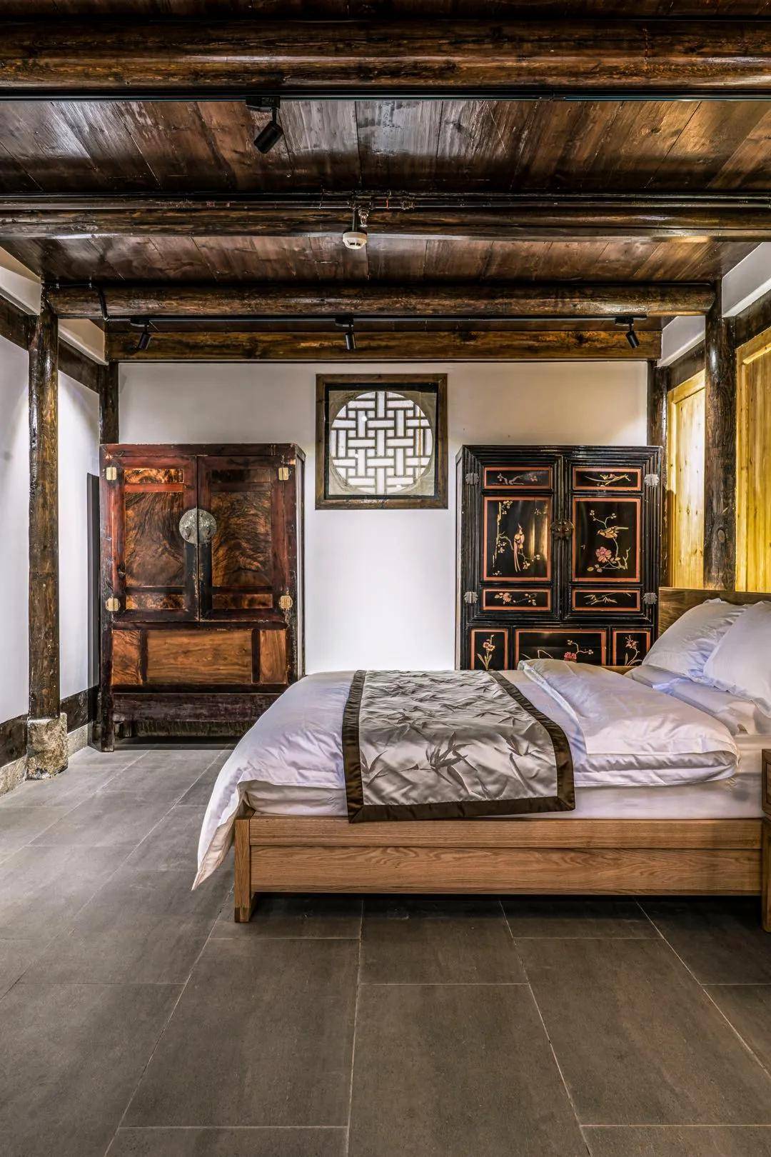 旅游陕西:青木川有一家三百年历史的瞿家大院_主人