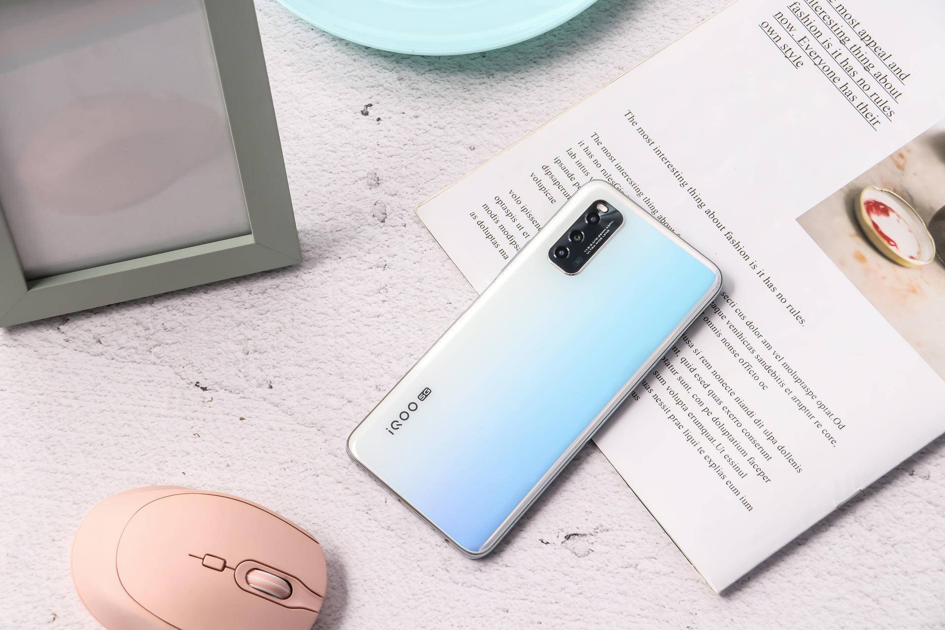 iqooneo3美图欣赏骁龙865144hz竞速屏尽享畅快体验