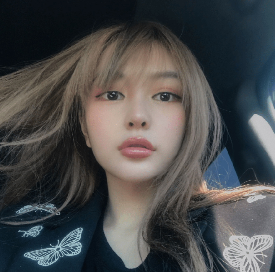 周扬青素颜照让人不敢认,下巴"浮肿"网红脸不见了