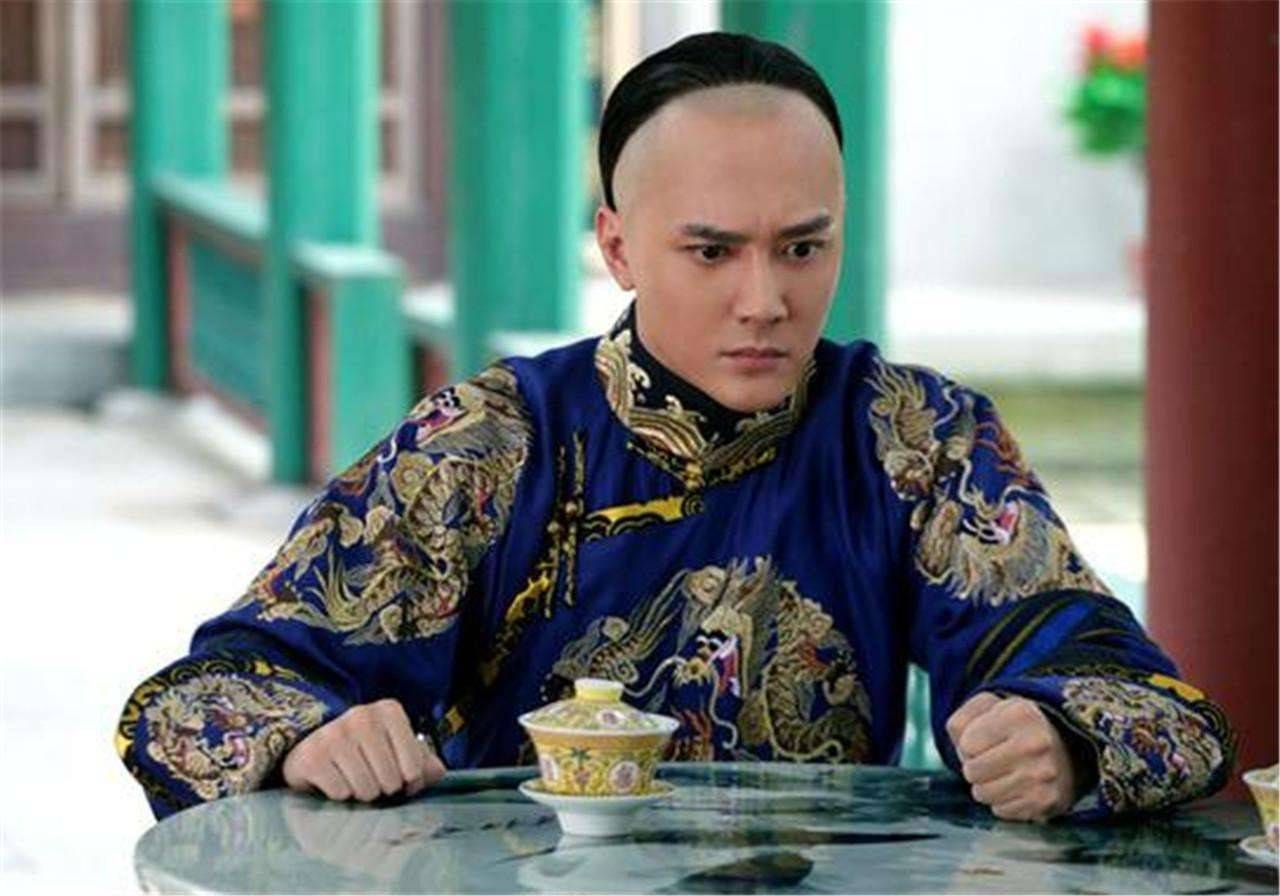 原创同是抚远大将军,为何年羹尧被赐死,岳飞的后代继任后就没事呢?