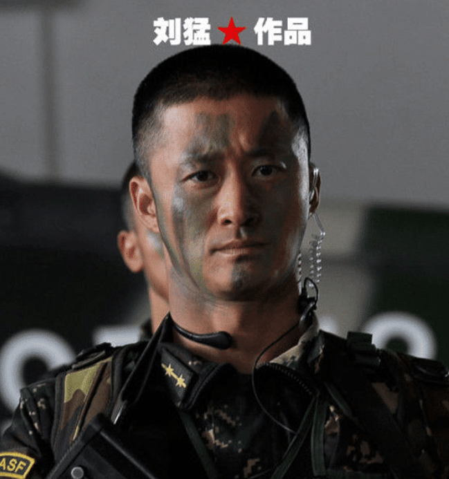 为什么吴京一直是板寸?看到他"非主流"造型后,谢楠可要看紧了!