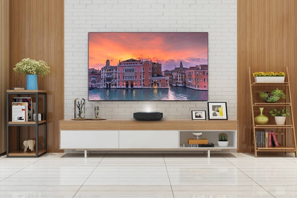 激光电视将迎来国家标准，海信领跑激光显示超车OLED和量子点-家电圈官网