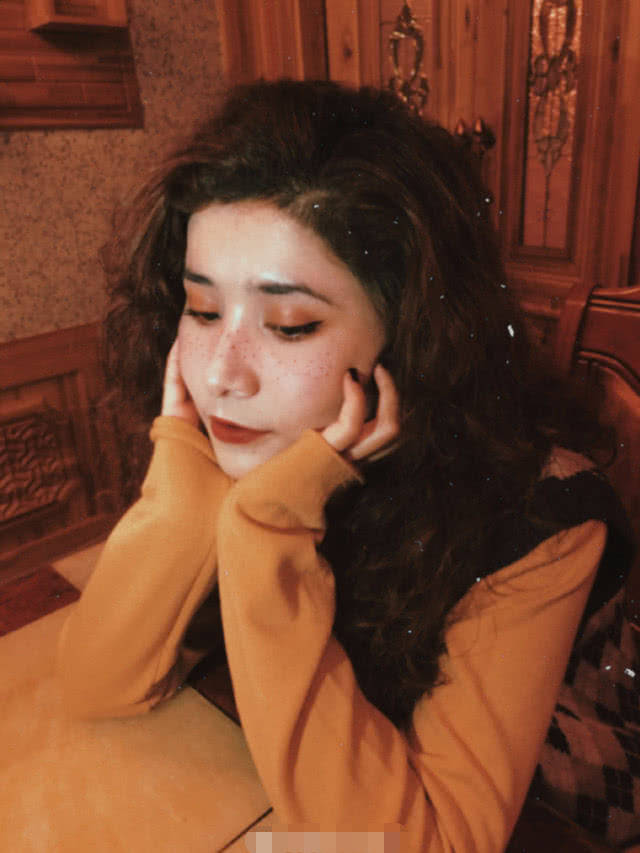 脱口秀演员卡姆与女友吸毒被抓,女方身份曝光