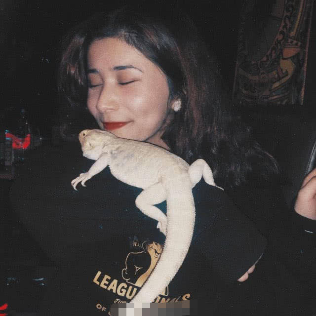 脱口秀演员卡姆与女友吸毒被抓,女方身份曝光