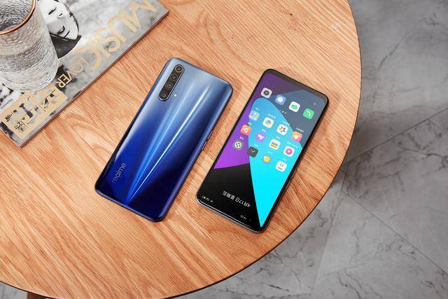 难以匹敌的2k新战神,真我x50m用实力诠释敢越级的精髓_手机