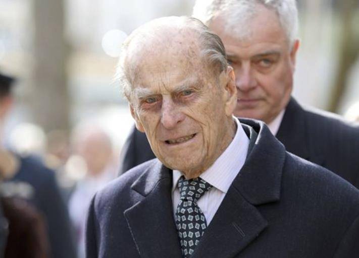 99岁菲利普亲王庆生满头青丝变白发甘当英女王背后的男人