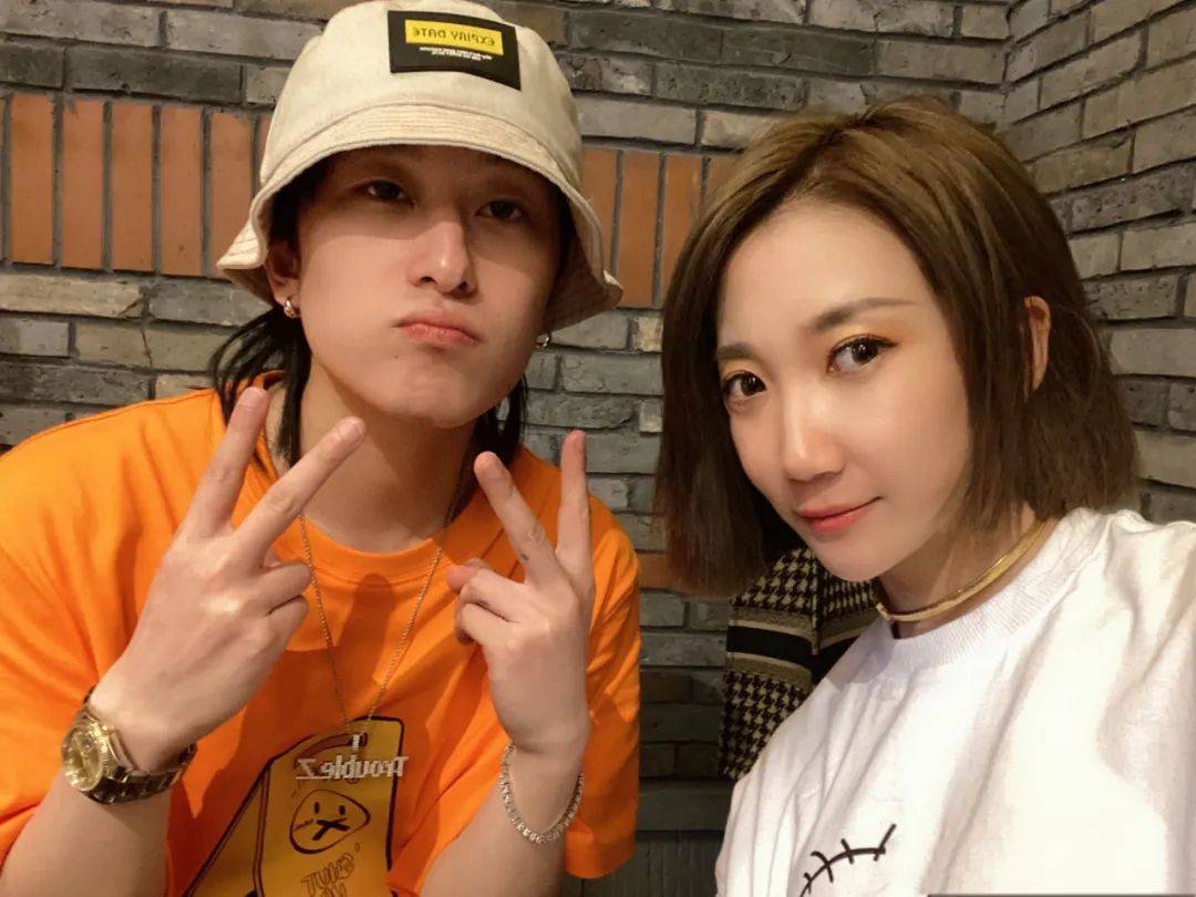 南京除了被"淡黄长裙"折磨的说唱诗人jony j,dzknow,还有mc光光free