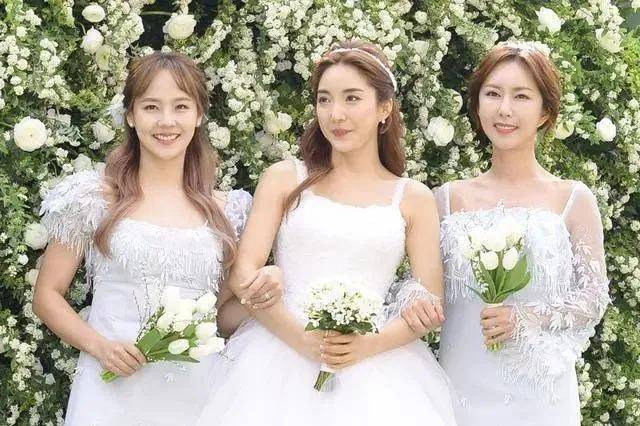 ses崔盛希变蛇精脸公开表示殷志源是理想型