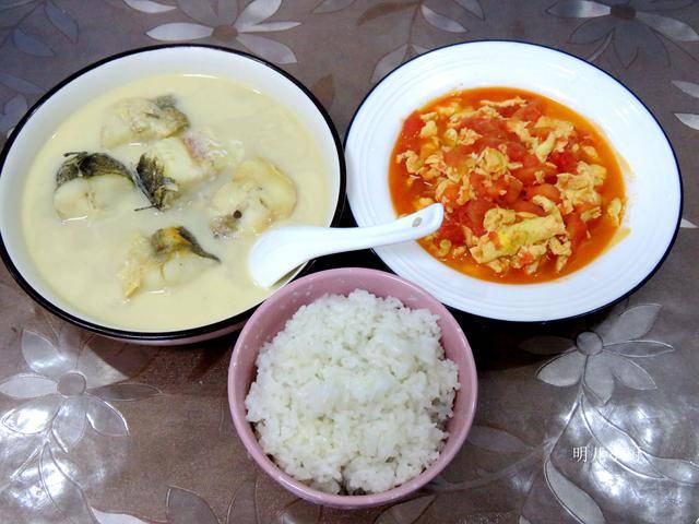 一人晚餐不将就,一菜一汤一碗饭,吃得好吃得饱,重要的花钱不多