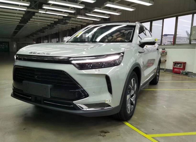 又一款国产x7来袭轴距2米8燃油混动随便选6月份上市