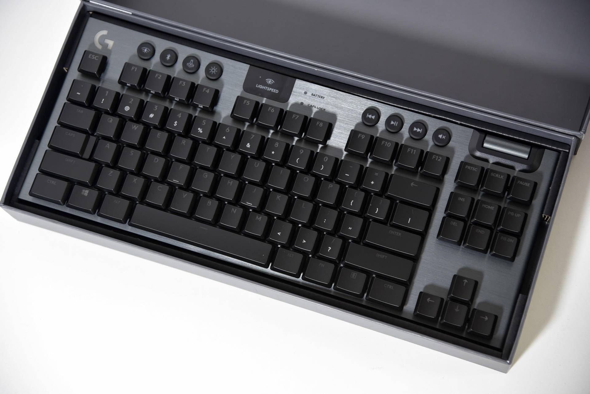 缩减后的罗技g913 tkl却与g913同价,真的是物有所值嘛?