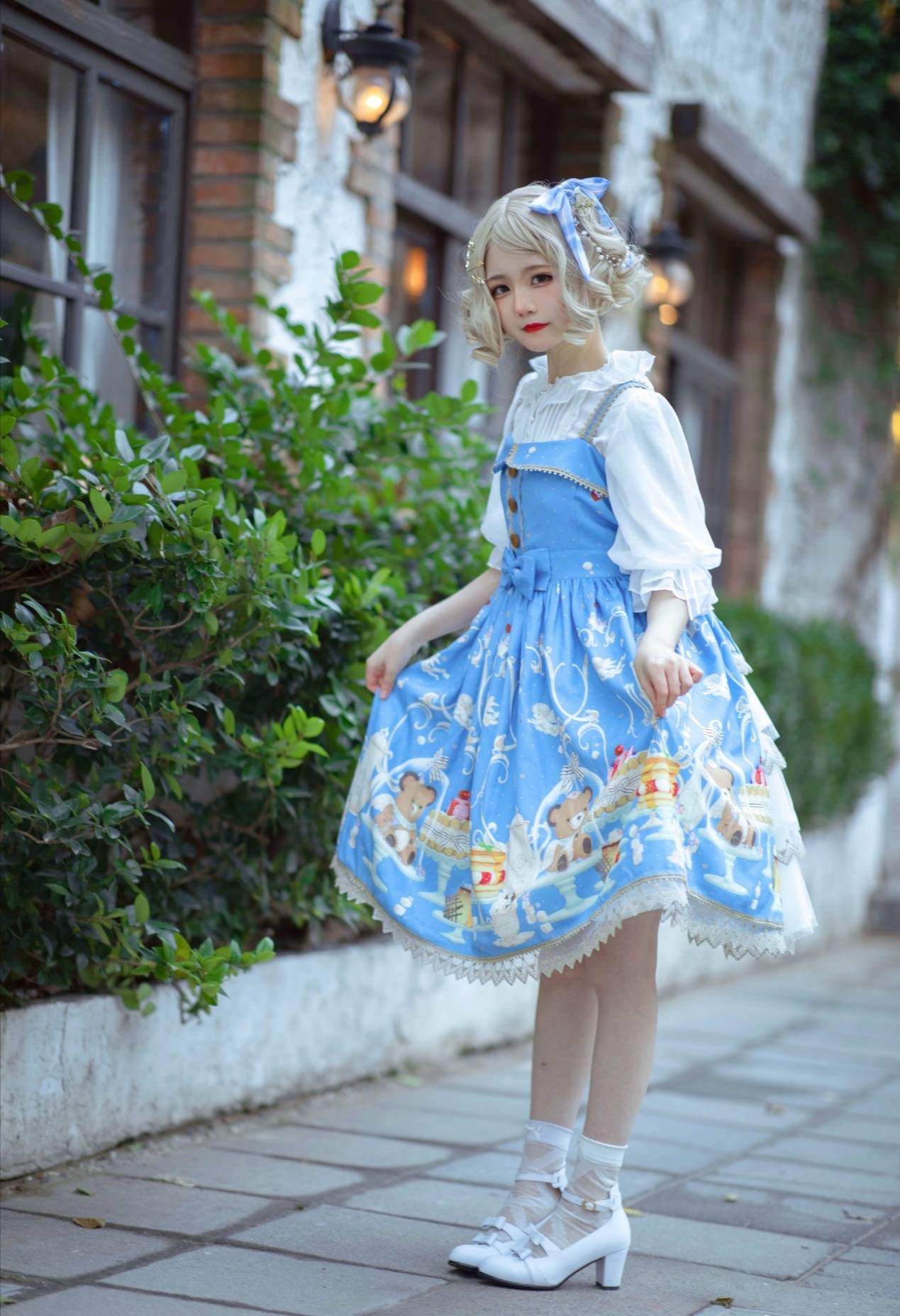 金发洋娃娃lo娘,穿蓝色裙子的小天使,连呼吸都带着奶油香味
