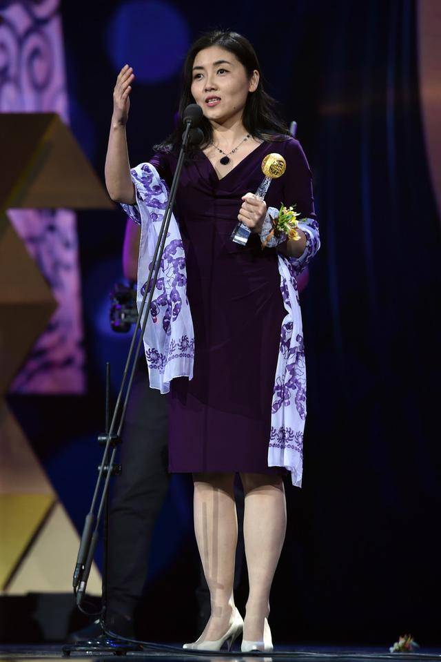 施一公的归国与颜宁的出国以及清华学人的归去来