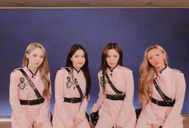 南韩女团问候手势:twice独一无二,itzy特别,她们赢了