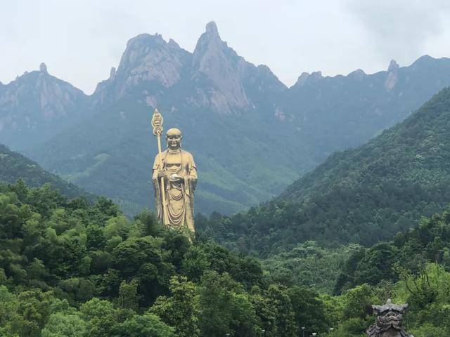 九华大佛景区图片