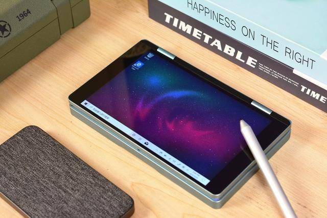 国产推出7寸触摸屏笔记本,酷睿m3-8100y处理器,小到能装进口袋_屏幕