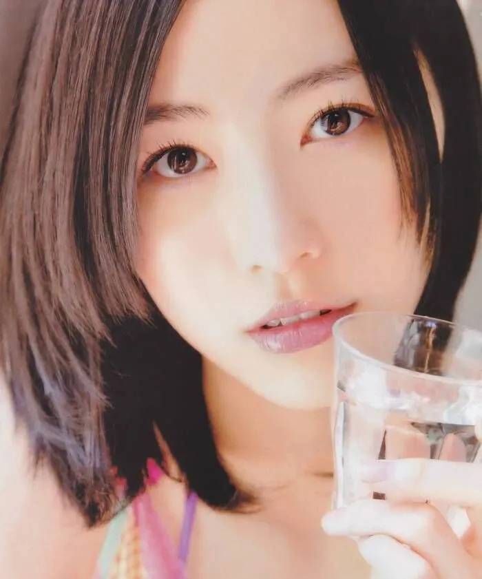 松井珠理奈渡边麻友岛崎遥香往届冠军第一届的冠军就是akb的渡边麻友