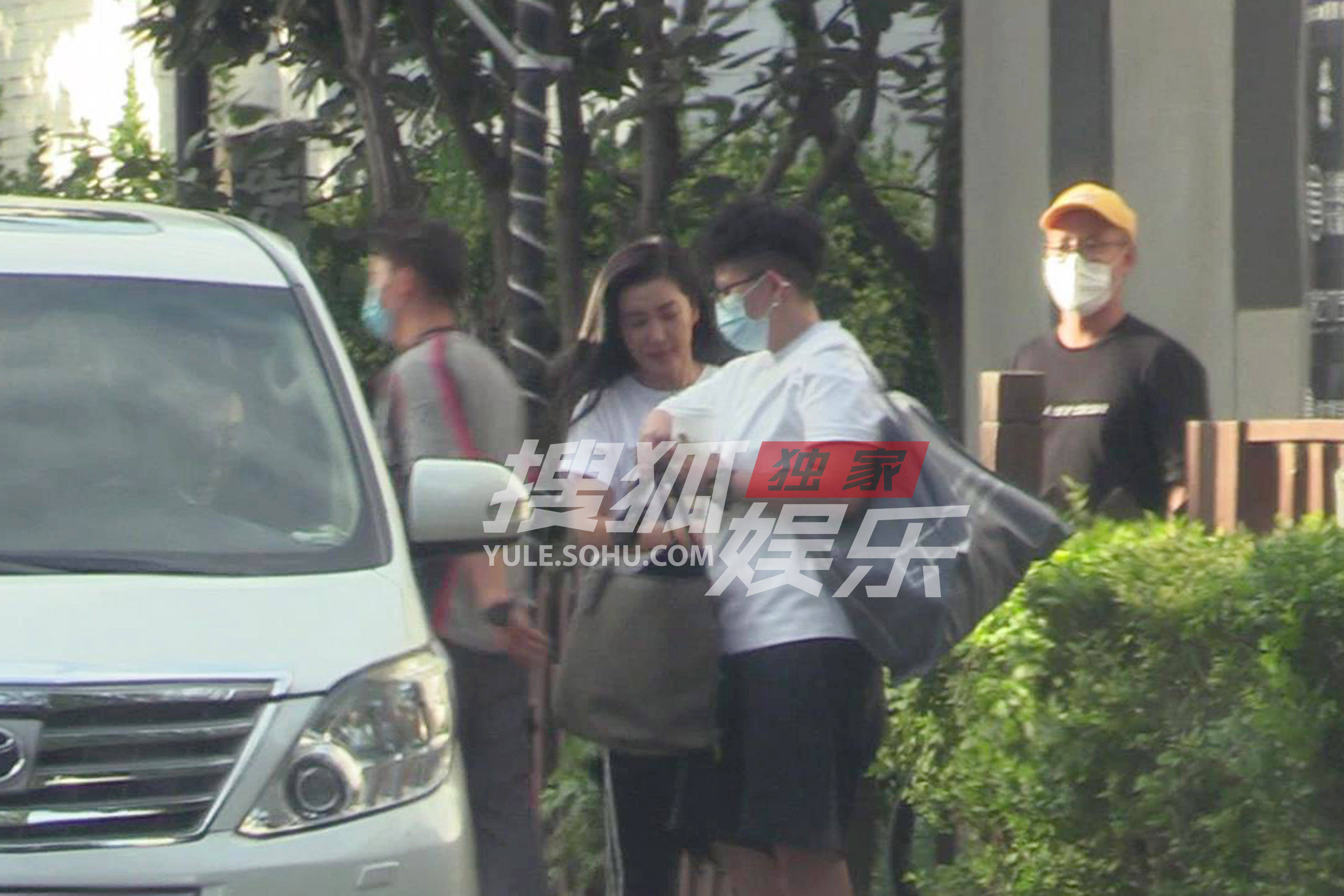 影后李冰冰携手神秘阵容