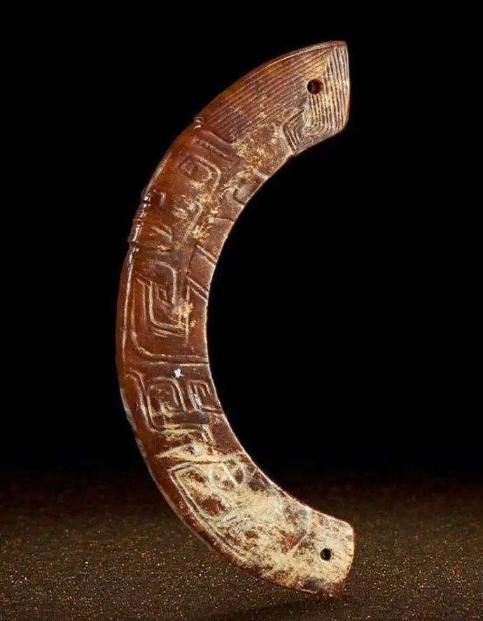 香港万昌斯拍卖会"瑾瑜兰桂"的200余件高古玉器佳品!