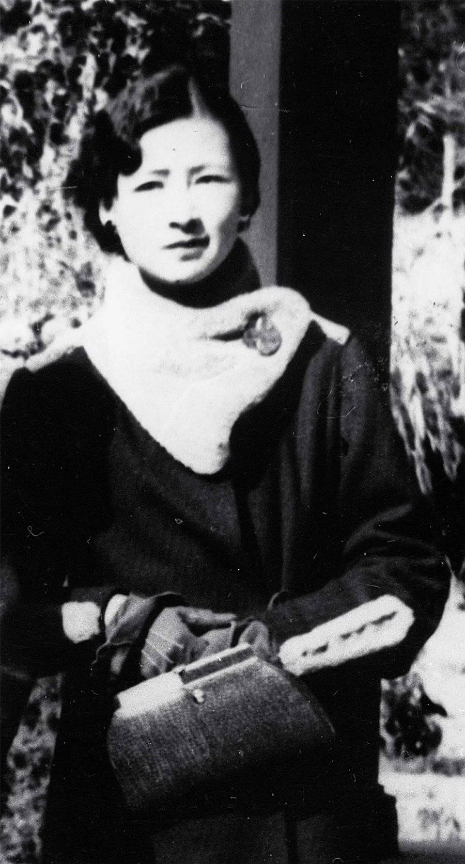 当年,林徽因的家里经常聚集大量的文化人