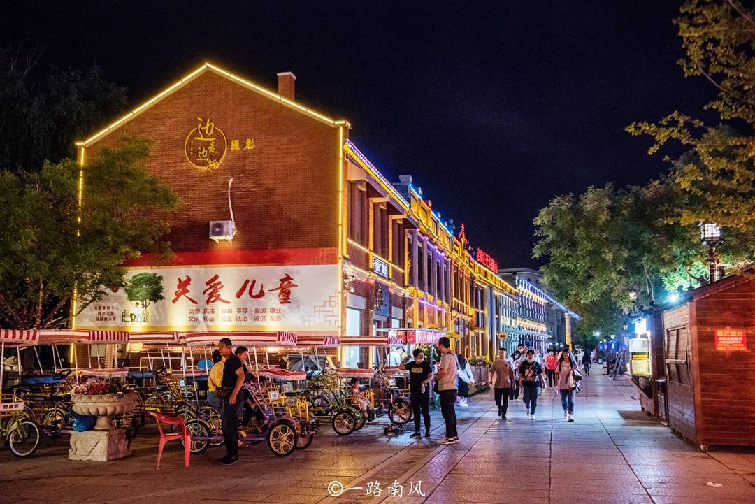 原创辽宁营口最早的地摊夜市,每晚都有游客来打卡,历史超280年