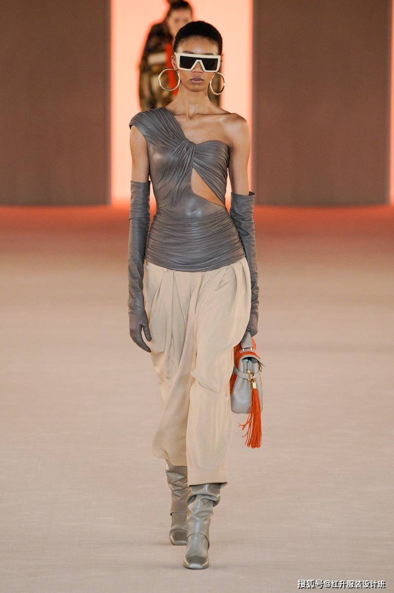 x型的身材如何选购连衣裙?