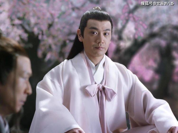 原创三生三世十里桃花,白浅爱夜华,凤九爱东华,问:折颜究竟爱谁?