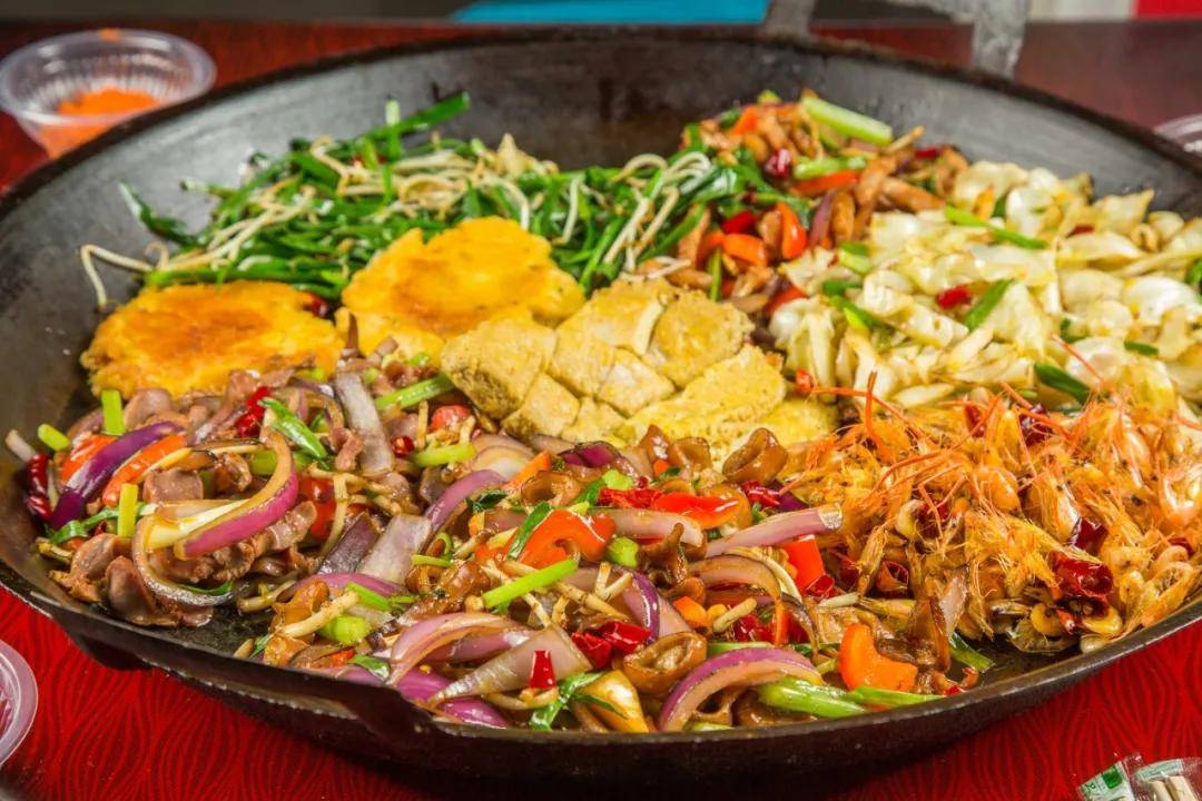 【中环国际清镇烙锅美食广场】打卡正宗清镇美食!