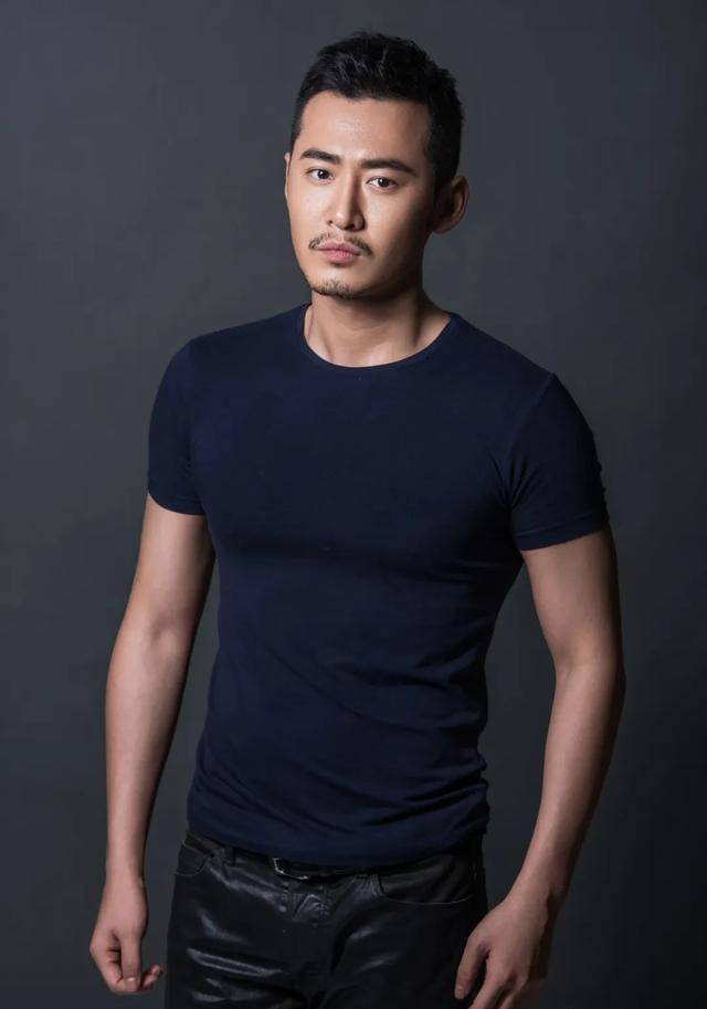 kk魏巍|在网络电影里乘风破浪的老哥哥