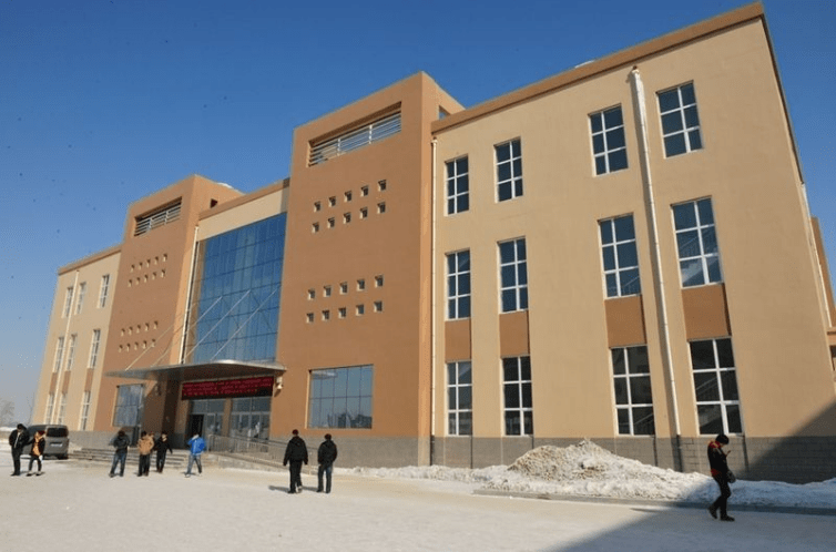 我国最靠北的大学,有着"中俄之窗"的美誉,是很多学子的梦想_黑河