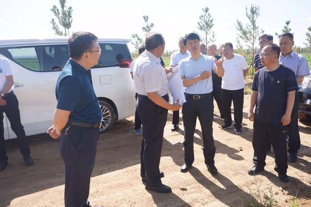 张永文深入盛乐镇调研努力推动盛乐镇在全县经济社会发展中走在前做