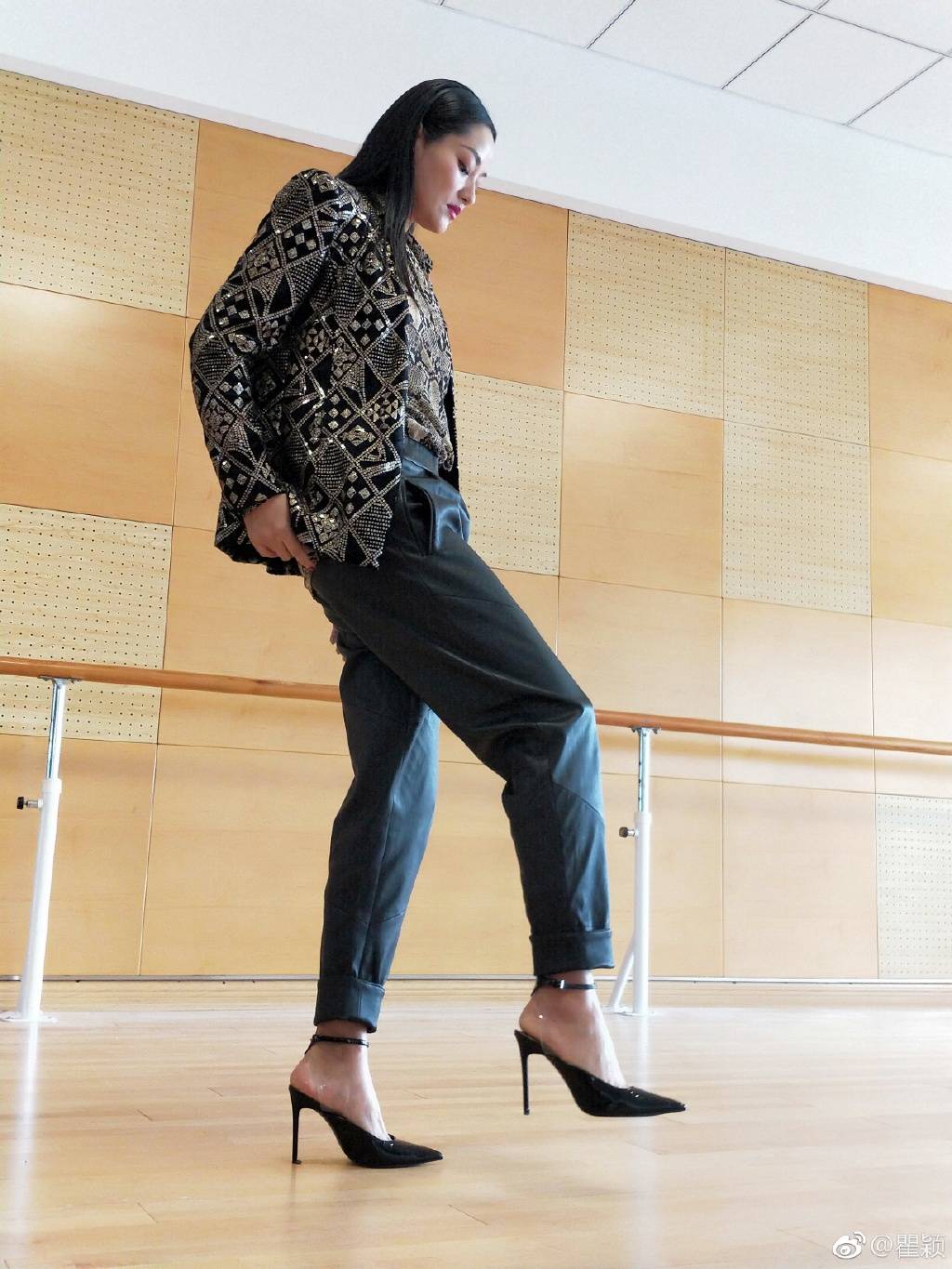 美女明星瞿颖的图集