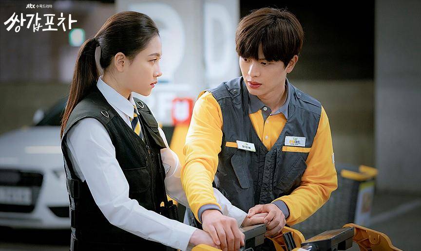 原创必看口碑好剧《双甲路边摊》,剧情反转笑中有泪