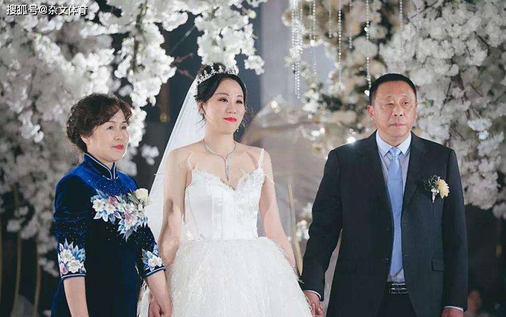 能力不输林丹和谢杏芳,嫁给队友有原因_赵芸蕾