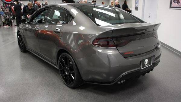 菲亚特菲翔改装?这叫 mopar dodge dart