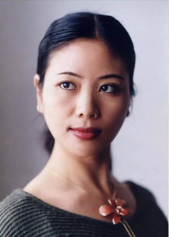 展开雄浑壮美的画卷 ——评杨海蒂散文集《走在天地间》