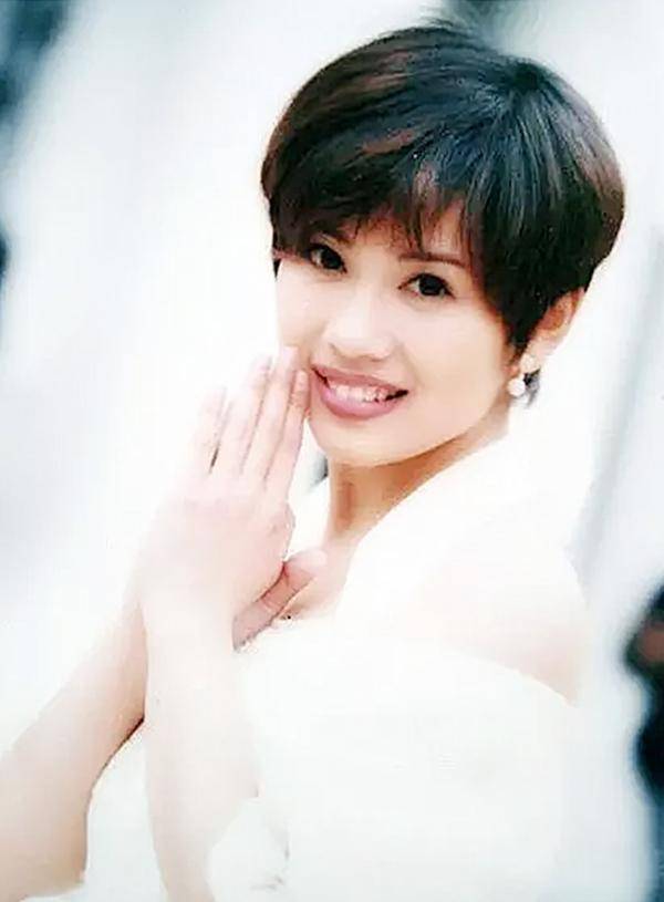 老公买1吨大米为陈松伶应援经历决裂和背叛她终于苦尽甘来