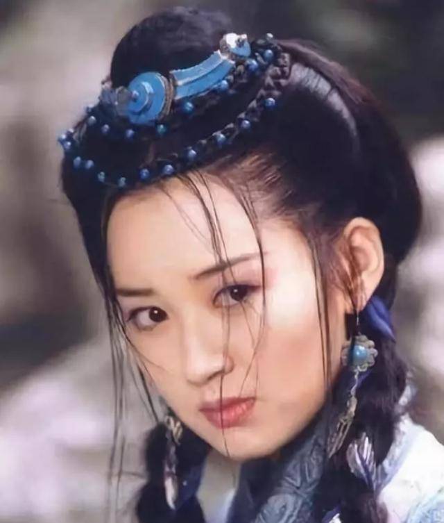 任盈盈扮演者是谁,任盈盈扮演者谁最漂亮插图(28)