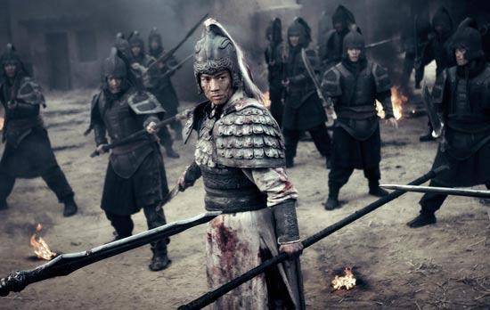 给诸将,赵云力谏应将田宅房产归还给百姓,使百姓安居乐业;箕谷退兵时