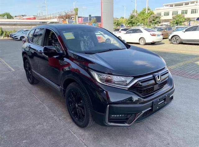 2020版本田crv实车亮相前脸大镀铬没了又将是个爆款选手