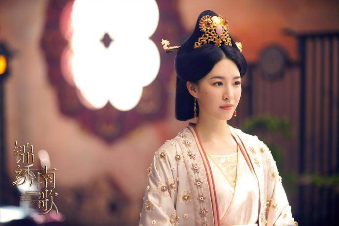 杜雨宸锦绣南歌开播温柔王妃惹人心疼