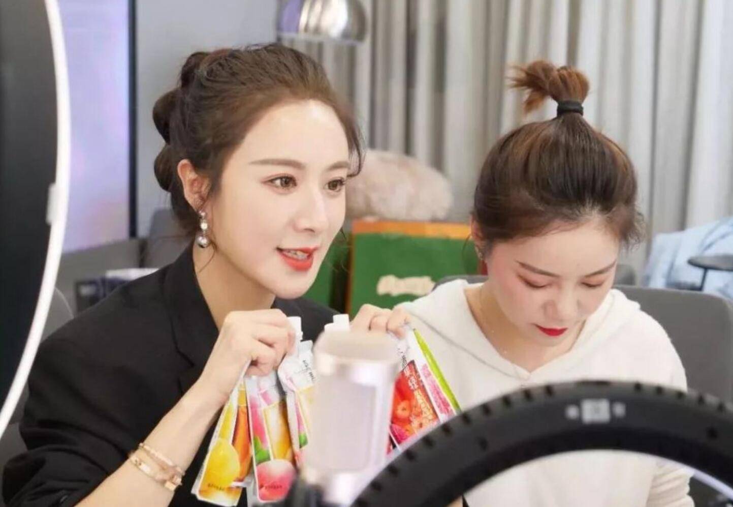 《奋斗吧主播》官宣,电商主播真人秀来临,还有杨幂蔡徐坤的加盟_直播