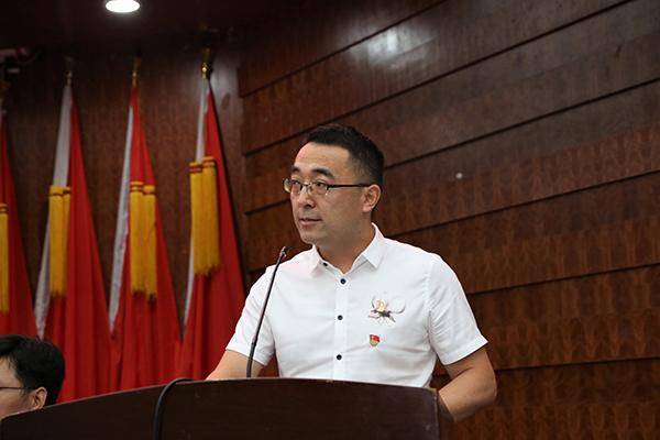 江西工程学院召开"七一"表彰大会_杨名权