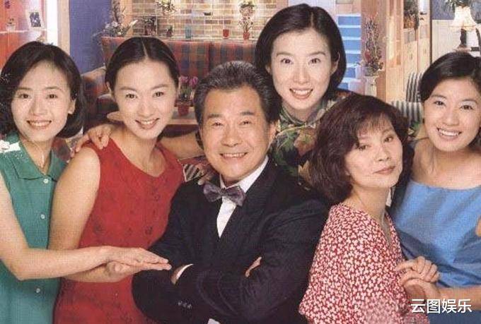 在《四千金》,《才子佳人乾隆皇》,《家和万事兴》等大热电视剧中都有