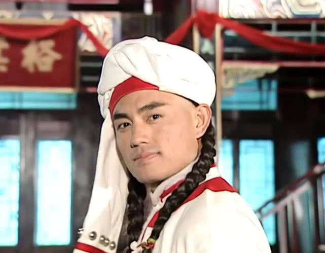 原创还珠:蒙丹的身份既然是个秘密,为何还穿得那么招摇?