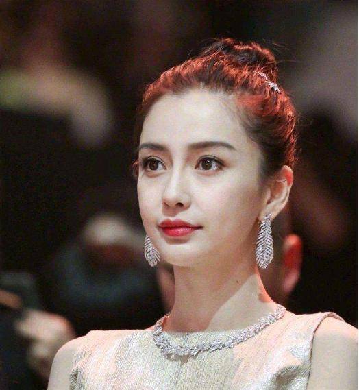 杨颖为何推掉创造营,杨颖因行程改变被骂,黑粉迁怒于儿子小海绵_网友