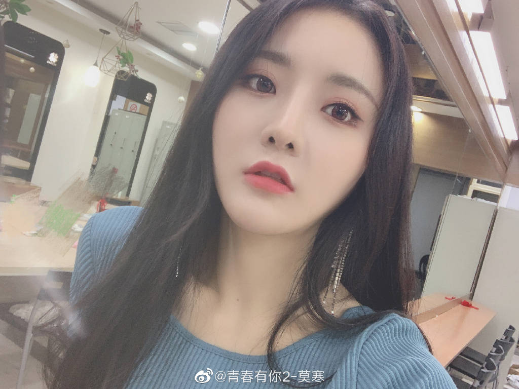 女团snh48莫寒的图集